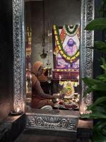 Aarti at Shri Paduka Sannidhi on Samaradhana Divasa of HH Guruswami (3 Sep 2023)